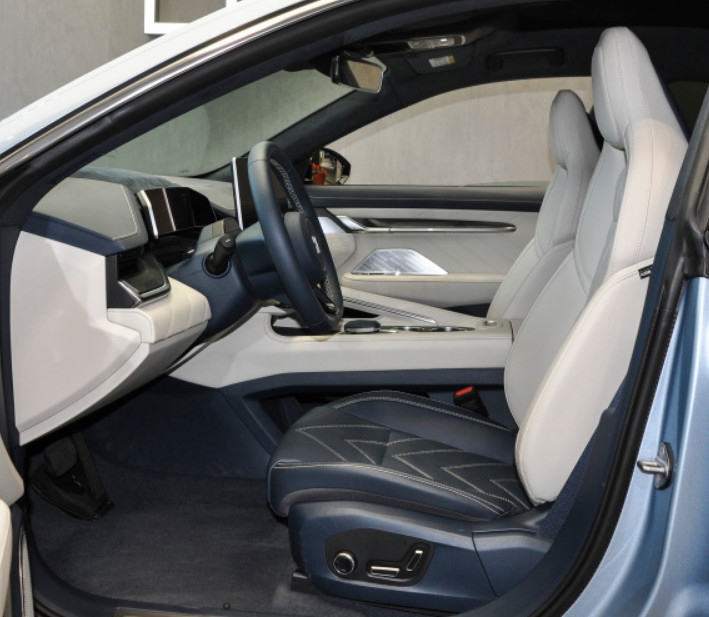 ZEEKR 001 YOU Version 2022 Double Motor Pure Electric 5 Door 5 Seats Hatchback