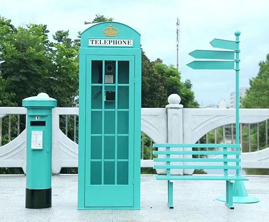 SGS Shipping Container Furniture London Telephone Booth Decor Clock Metal Model