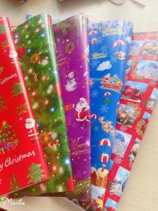 Quality Popular Design Gift Wrap Paper Roll Size 50cm*70cm Christmas Design wholesale