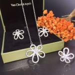 Van Cleef & Arpels 18K White Gold Diamond Flower Ring