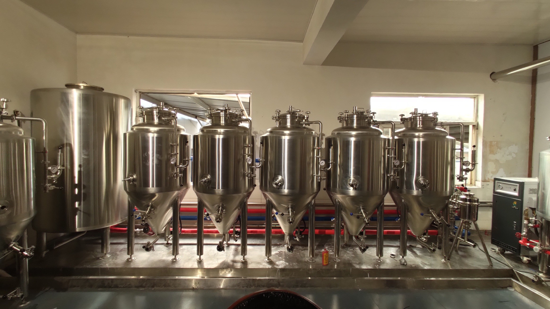Steam Heating 300L Craft Beer Equipment With Touch Screen