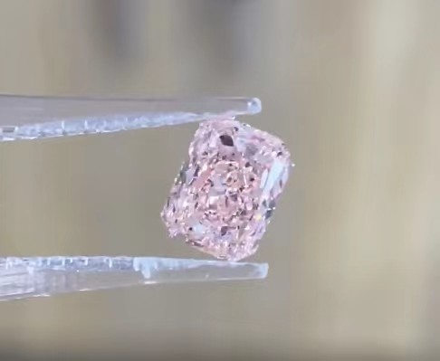 Upgrade Technology CVD Lab Created Baby Pink Diamonds VS-VVS IGI Certified