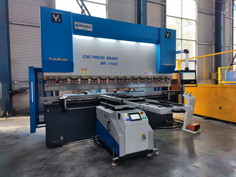 100T Hydraulic CNC Press Brake With Automatic Bracket