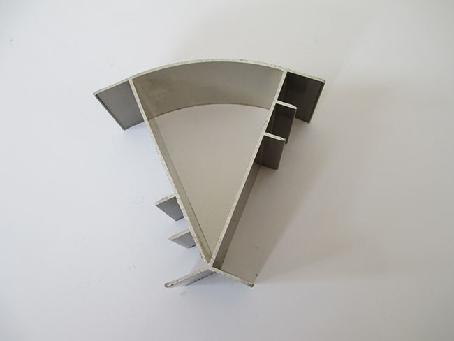 Champagne Polishing Anodized Extruded Aluminum Channel 6063 Alloy For Corner
