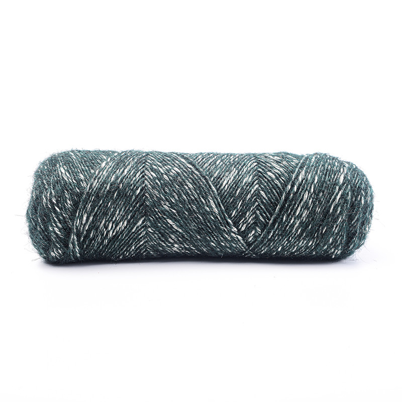 1/2.3NM Blending Fluffy Comfort Milk Spray Yarn For Knitting Blanket Scarf