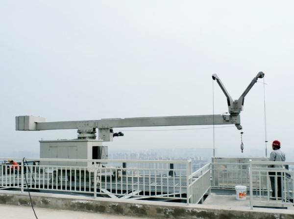 500m Height Building Maintenance Unit With 300kg Aluminium Gondola Permanently