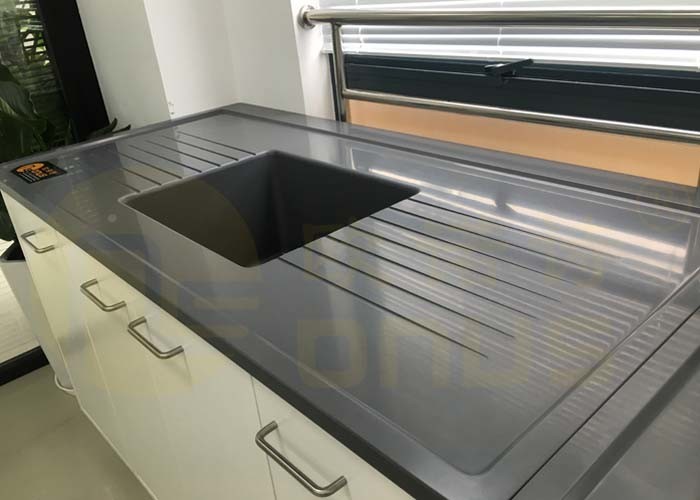 Epoxy Resin Laboratory Worktops Countertop Glare / Matte Finish With Reagent Shelf
