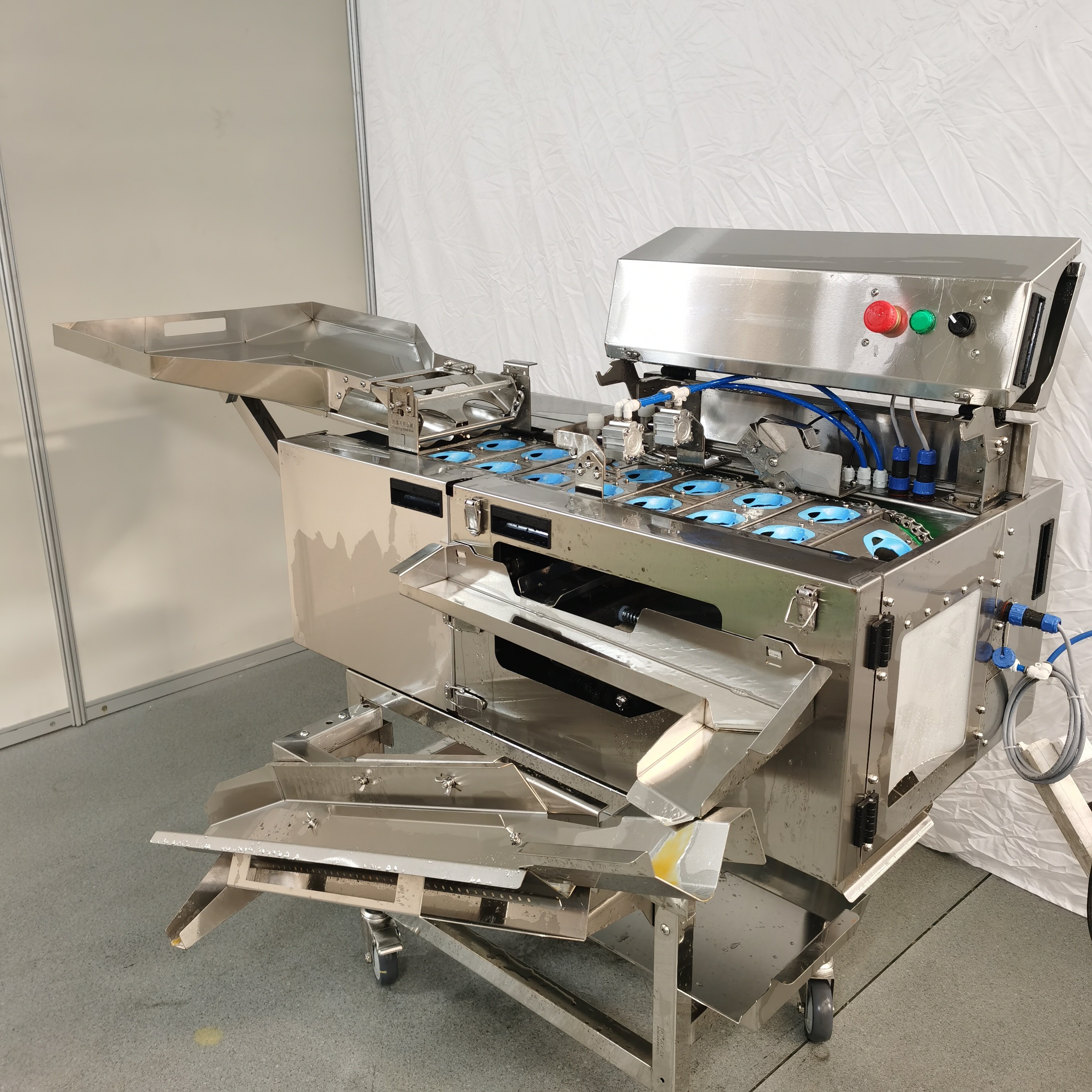 Durable And Easy To Clean Accurate Shell Knocking Without Residue Double Row Egg Knocking Machine