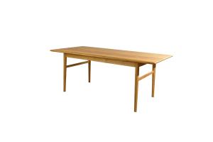 Quality Luxury Furniture Scandinavian Solid Wood Dining Table Sturdy For Home wholesale