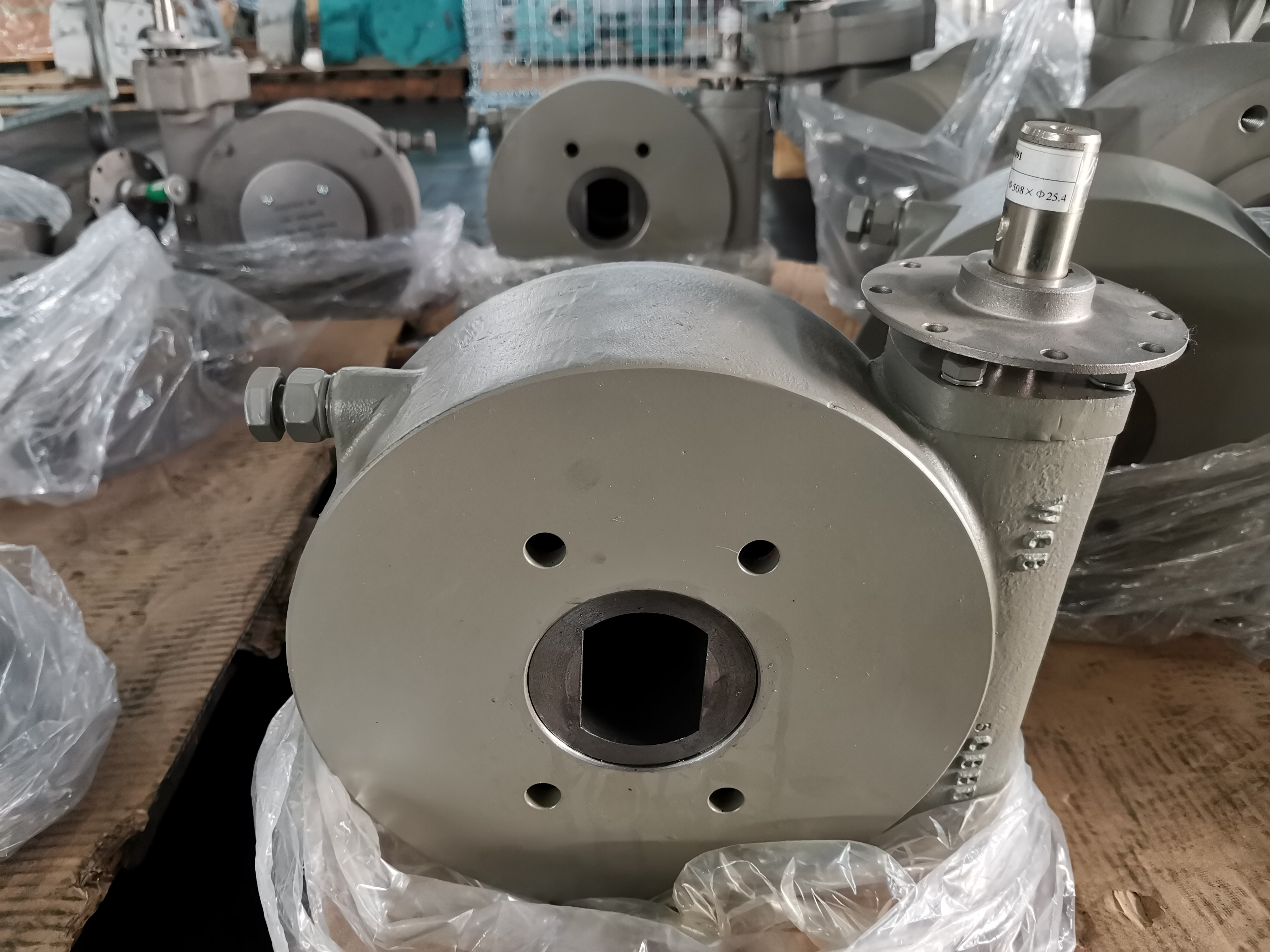 Valve Gearbox With A Lock Mechanism High Temperature 320℃ Low Temperature Down -40℃