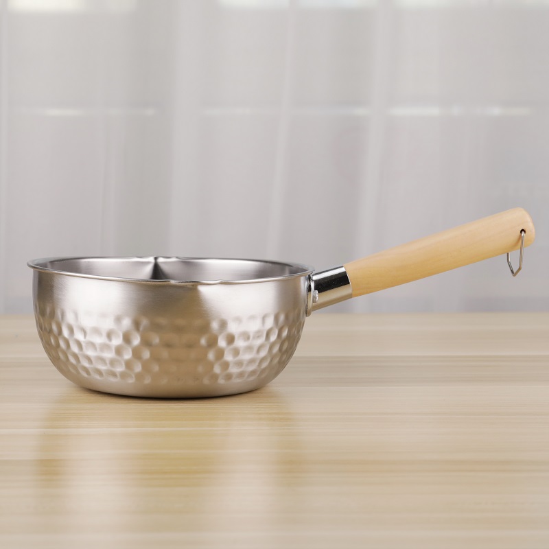 Non Stick Japanese Sauce Pan Stainless Steel Restaurants Soup Cooking Pot With Wooden Handle