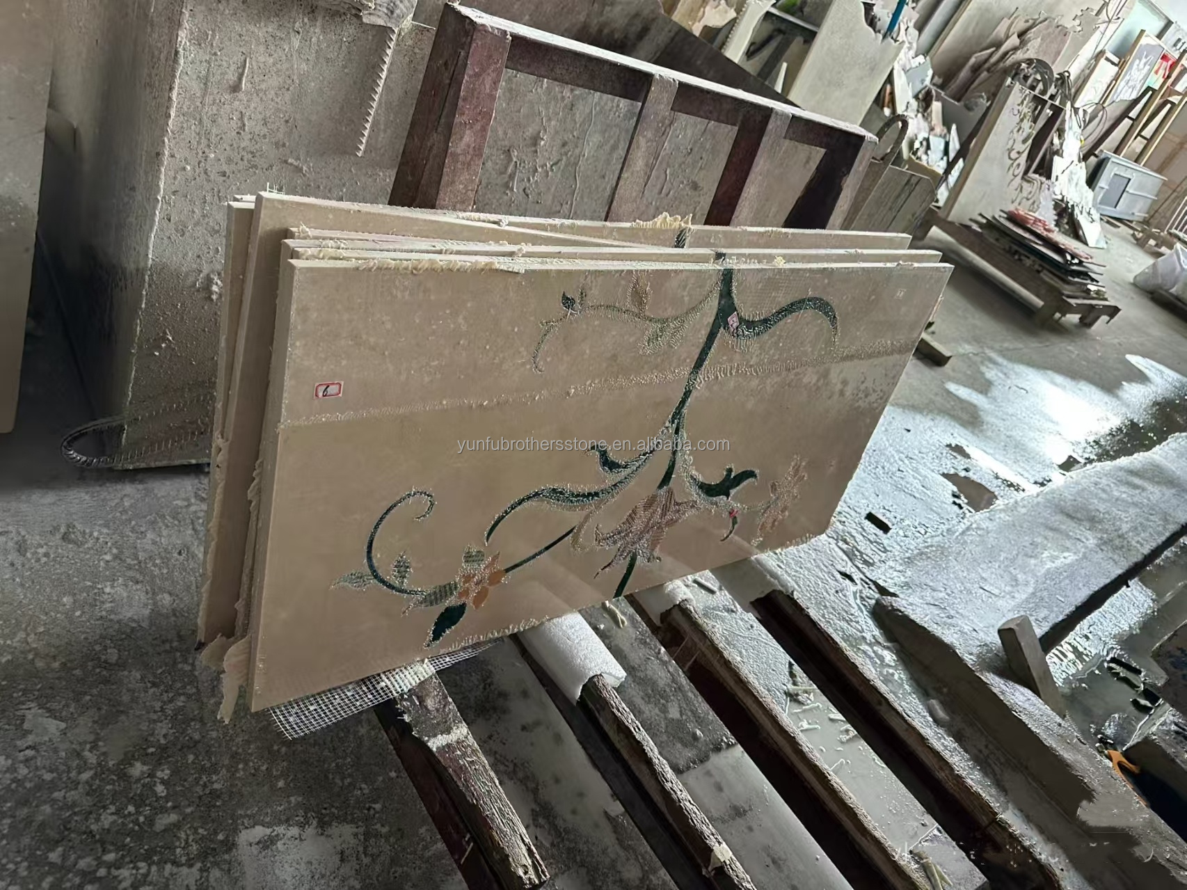 Natural Stone Staircase Essential Luxury Anti-Slip Marble Treads with Waterjet Design