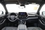 Toyota Crown Land Release Lufang Electric Car All Wheel Drive EV 155 mph Top