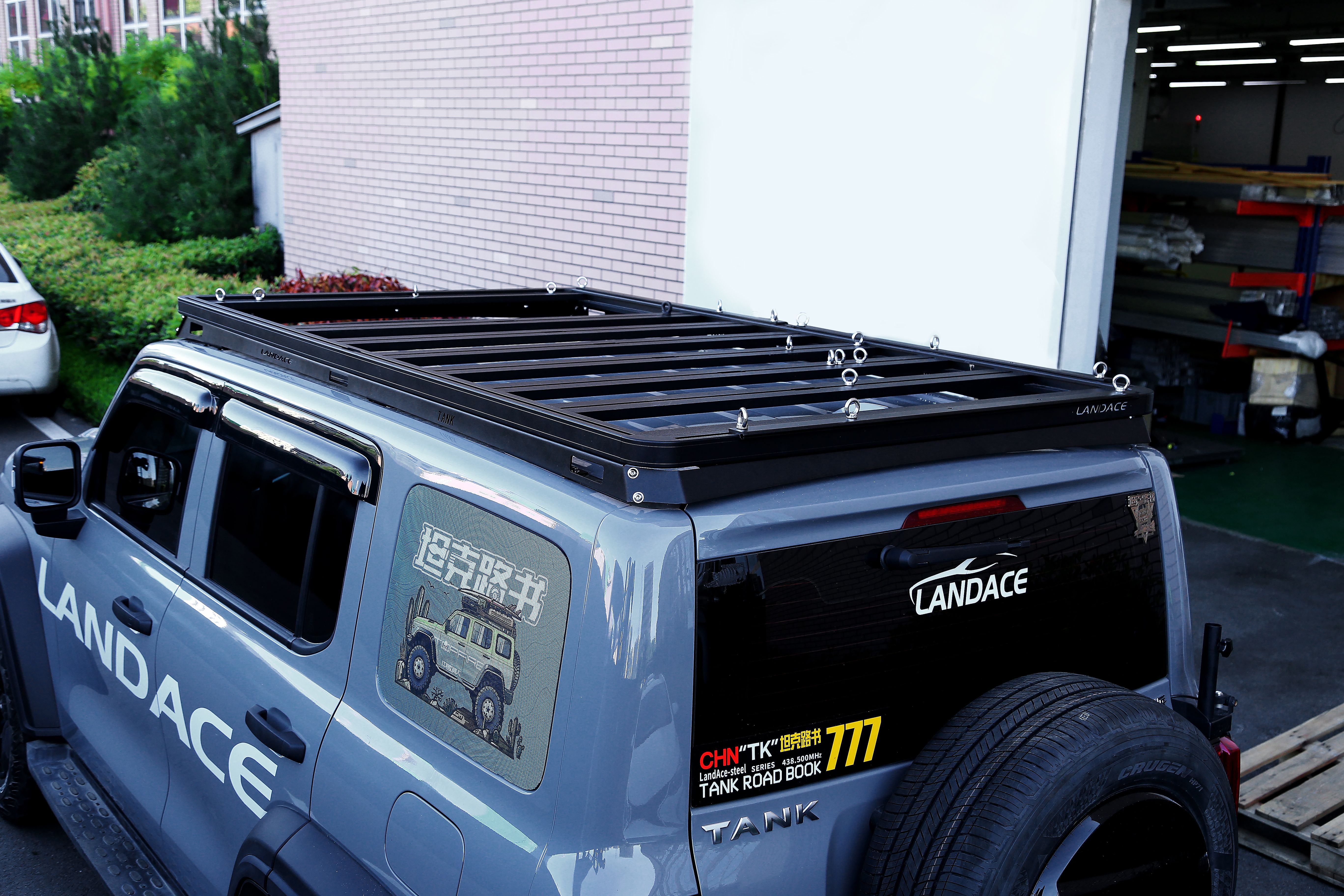 Landace Logo 4x4 Vehicle Exterior Accessories Aluminum Wind Fairing Roof Rack Tray Platform Luggage Bracket For Tank 300 BLACK