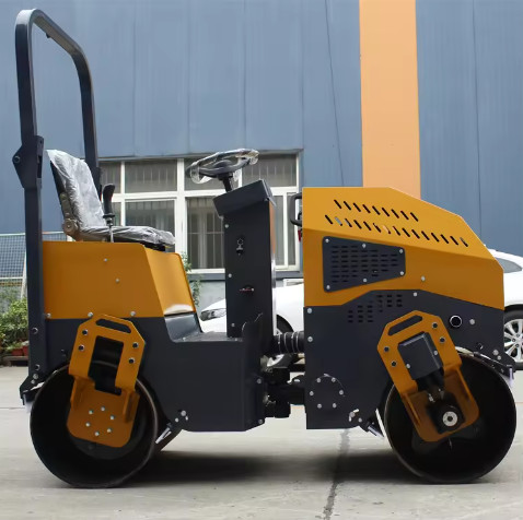 Yellow road rolling construction vehicleShantui SR12P-5 Single Drum 10ton Compactor Vibratory Mini Road Roller