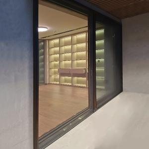 Quality Trackless Sliding Glass Door Retractable Flyscreen Doors OEM ODM wholesale