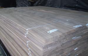 Quality Quarter Cut Walnut Furniture Wood Veneer , Dark Wood Veneering wholesale