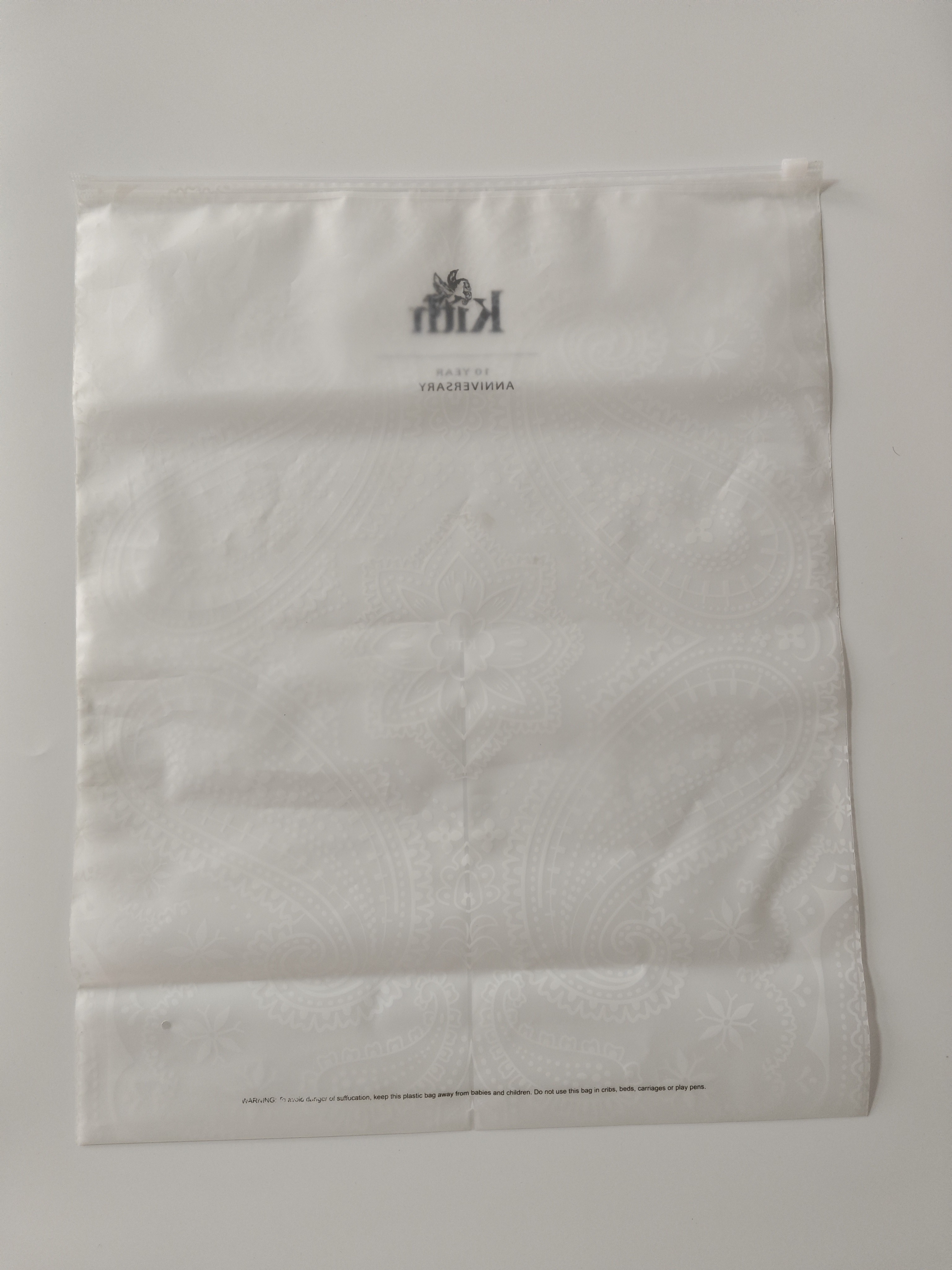 CPE / HDPE Plastic Zipper Bag Embossed Customized Size Accepted