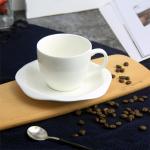 Banqueting Pure White Porcelain Cups And Saucers Fully Vitrified
