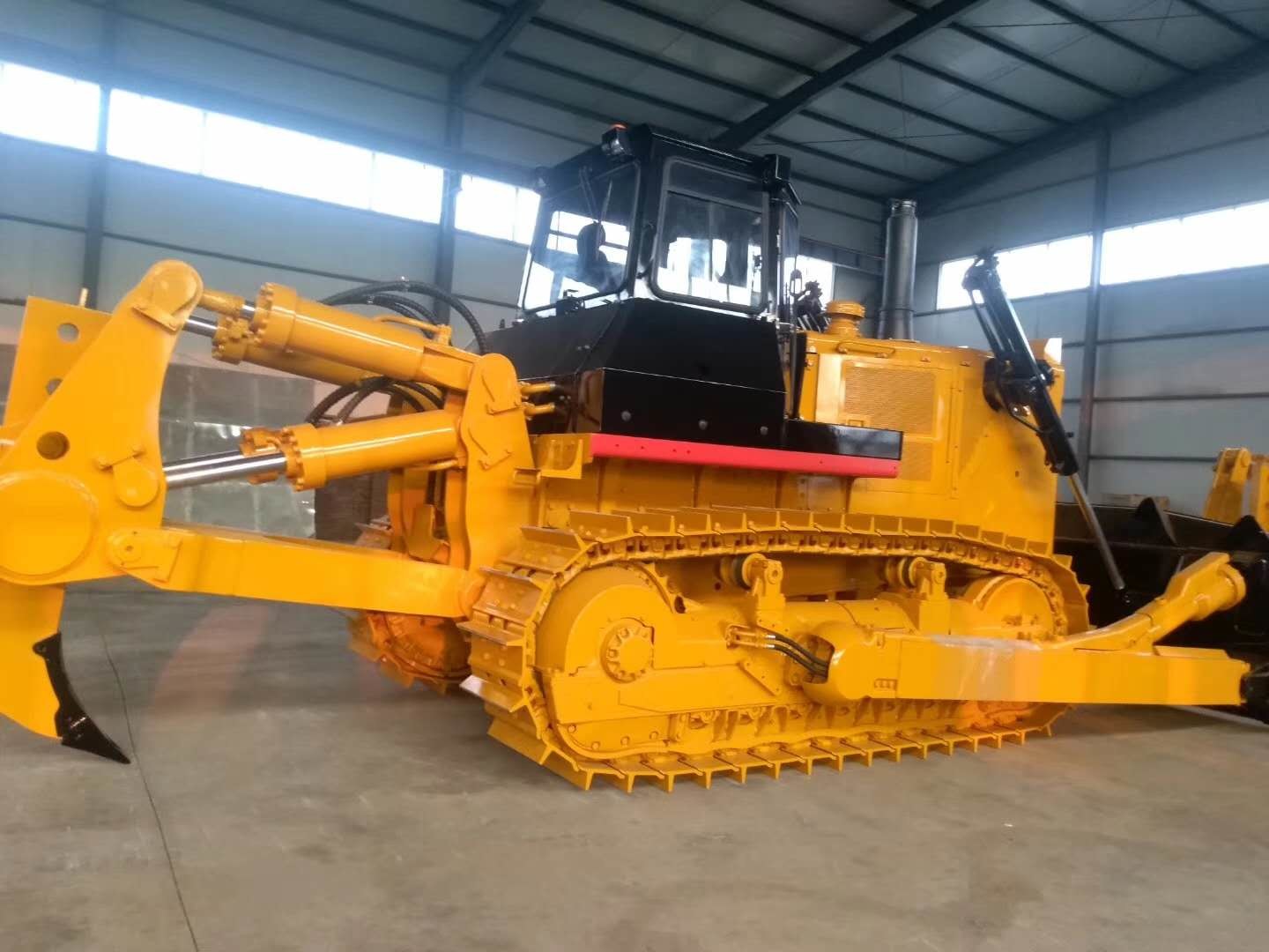 HD32 238HP Construction Bulldozer Crawler Construction Equipment