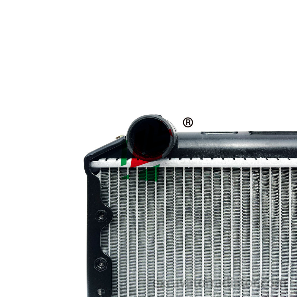 Truck radiator for Isuzu Kaiyun radiator high-performance water tank engine cooling system
