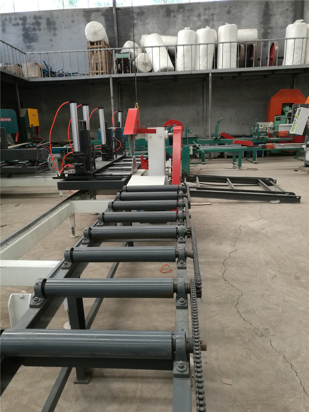 China supply PLC auto double blades circular sawmill with log carriage planks cutting saw