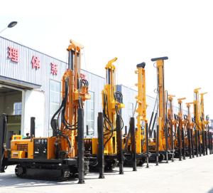 Quality Hydraulic 180 Meters Deep Pneumatic 77kw Crawler Mounted Drill Rig For Deep Underground Water Borehole wholesale