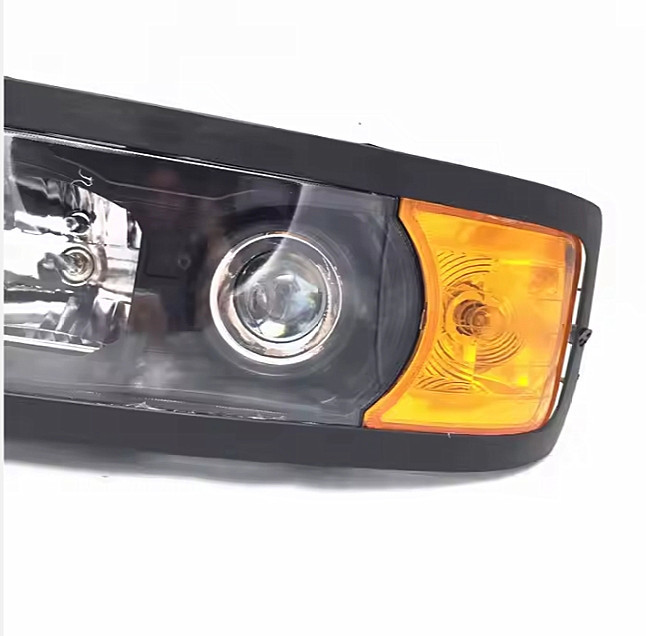 Shacman Truck Lighting Parts DZ96189722010 DZ96189722020 DZ93189723010 Truck Accessories
