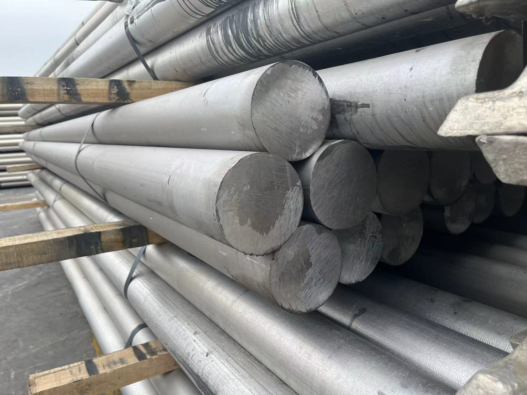 Extruded Round Aluminium Rod Solid Bar 2024 5052 5083 T6 Silver Color ISO Certificate