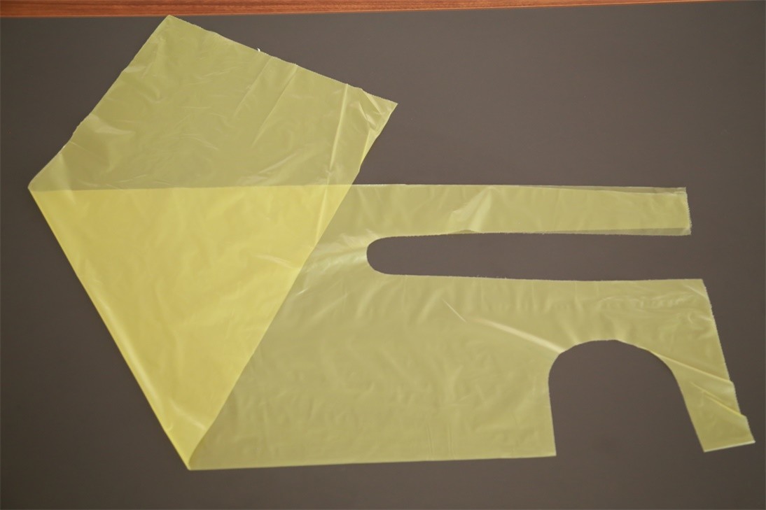 Water Resistant Disposable Plastic Aprons for Food / Cleaning / Hospital Industry