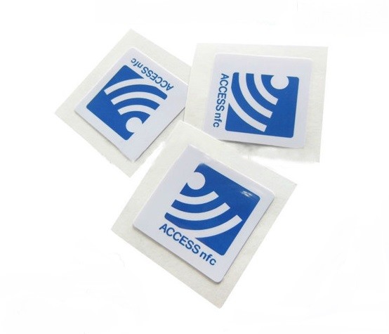 Custom Printing 215 213 NFC Tag Sticker 13.56mhz 1cm - 10cm Reading Distance