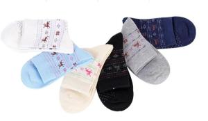 Quality Classic christmas deer patterned design cosy cotton high warmth winter socks for women wholesale