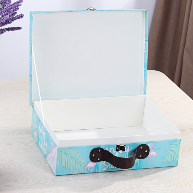 Recyclable Biodegradable Custom Clothing Boxes With Classic Appearance