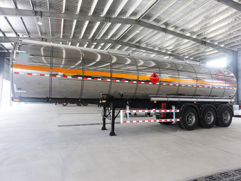 2/3 Axle 30000L Tanker Semi Trailer Carbon Steel/Stainless Steel/Aluminum Alloy For Oil/Fuel/Diesel/Gasoline/Crude/Water/Milk Customized