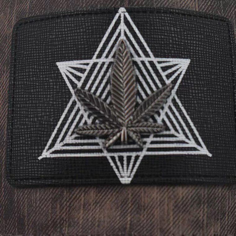 Unisex Custom Embroidered Trucker Hats New Era Mesh Snapback ODM