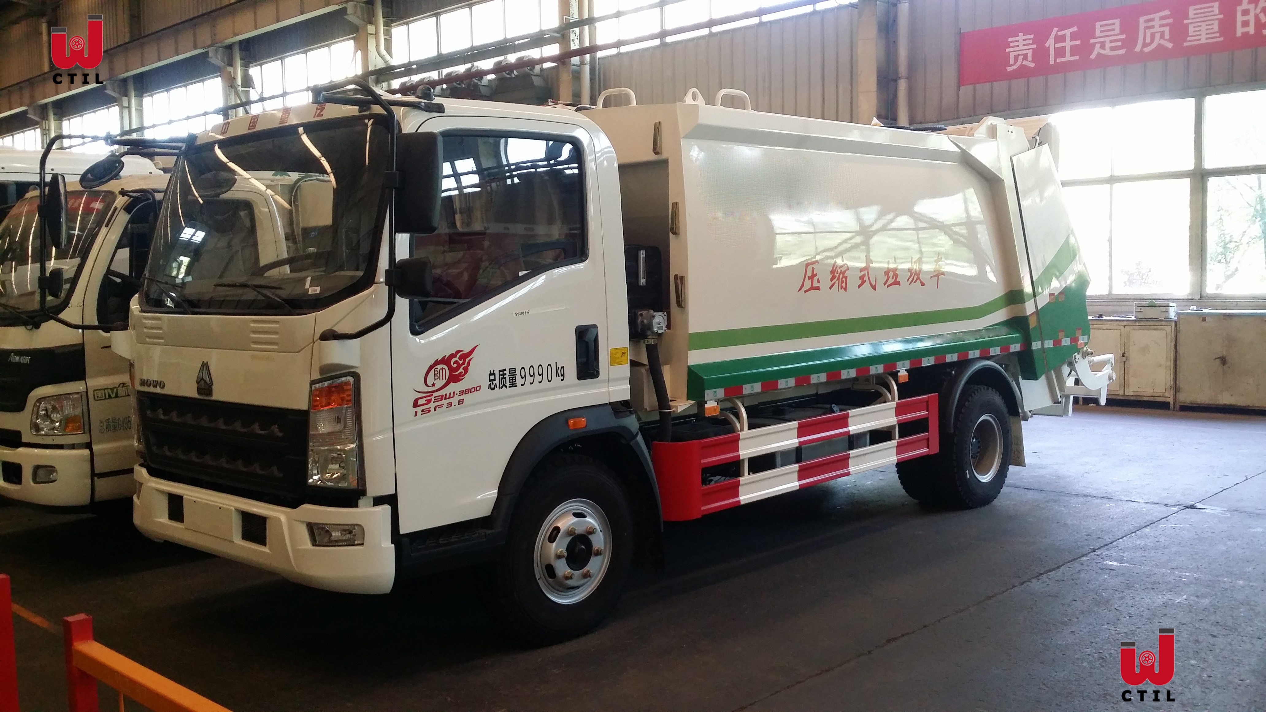 Sinotruk 12m3 Waste Management Trash Truck 4X2 Waste Removal Trucks