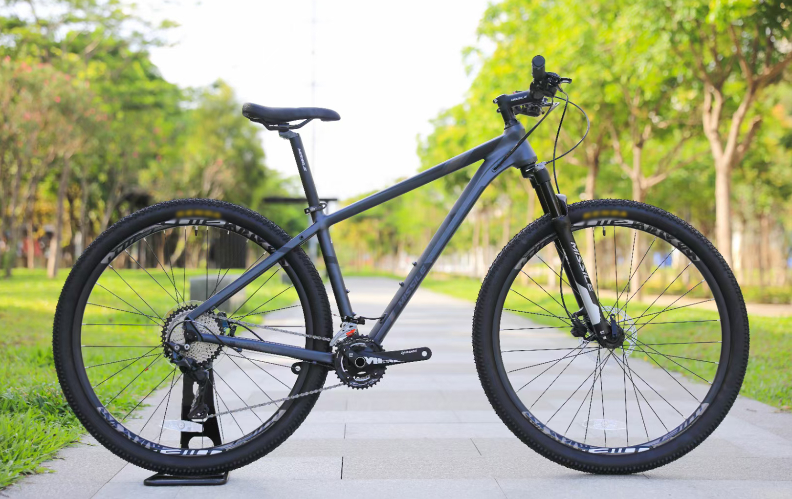 SMN M6000 30-Speed 27.5 Inch Fat Tire Electric Mountain Bike with Derailleur Lever