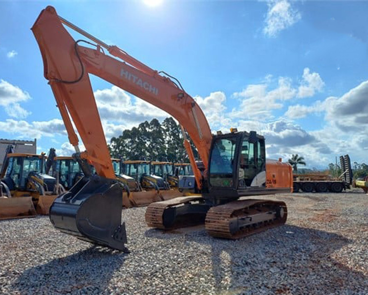 Hitachi ZX210 Excavator ZX210LC-3 with 2001-4000 Working Hours in Good Condition