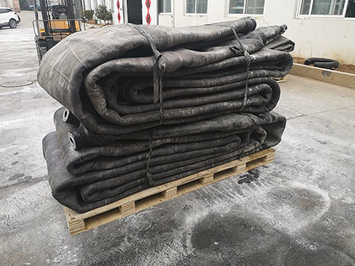 Length 22m Boat Salvage Airbags SUS316 Fittings Marine Launching Airbags