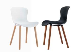 Quality modern PP dining chair with wooden leg wholesale