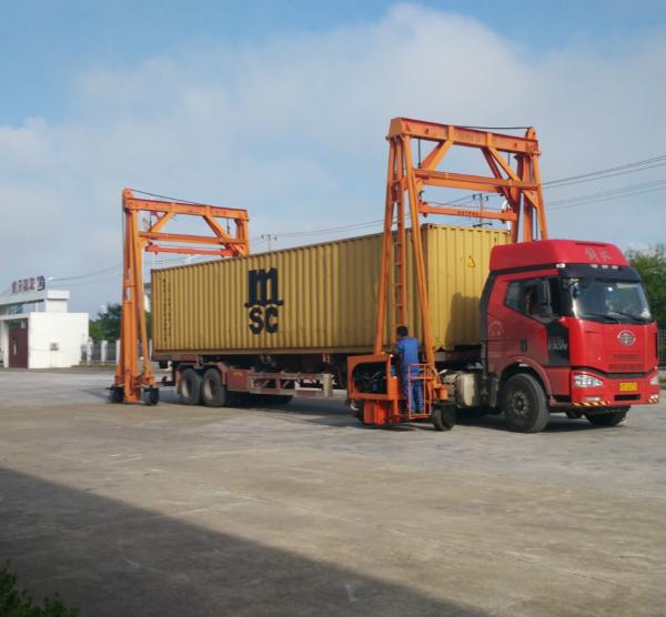 Different Lift Height Gantry Container Crane , Port Gantry Crane 40 Ton Loading