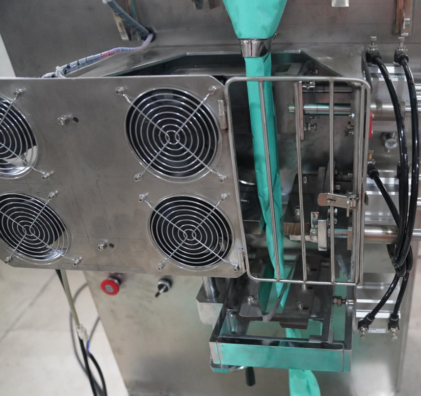 Desiccant Sachet Automatic Ultrasonic Sealing Packaging Machine PLC Control