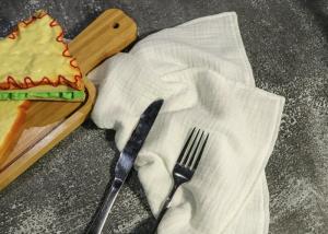Quality 35x35cm Embroidered Cotton Yarn Personalized Dinner Napkins wholesale