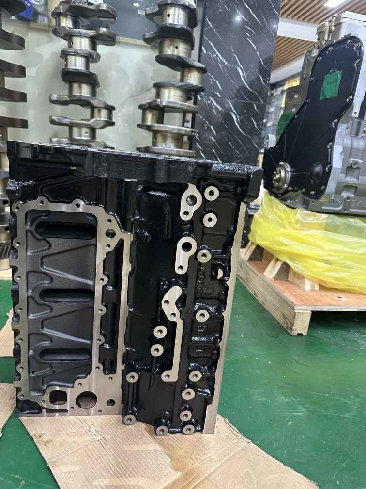 8-98005443-1 Cylinder Block Diesel Engine Isuzu 4hk1 Engine Cylinder Block