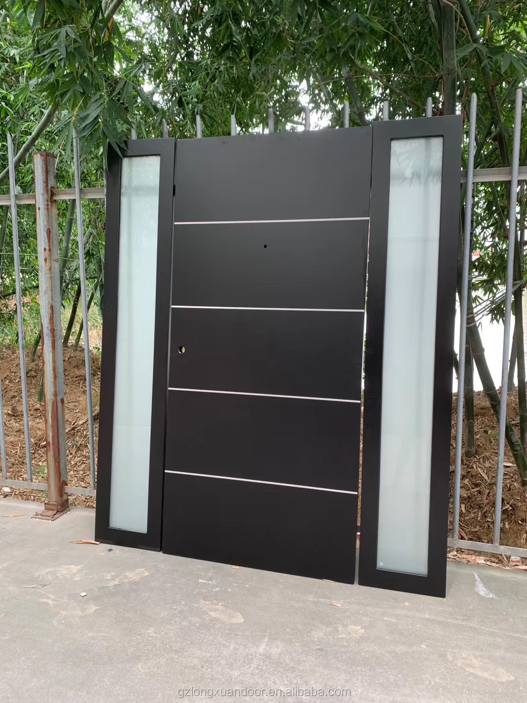 Modern Black Solid Wood Internal Doors 2.1m Height Space Saving
