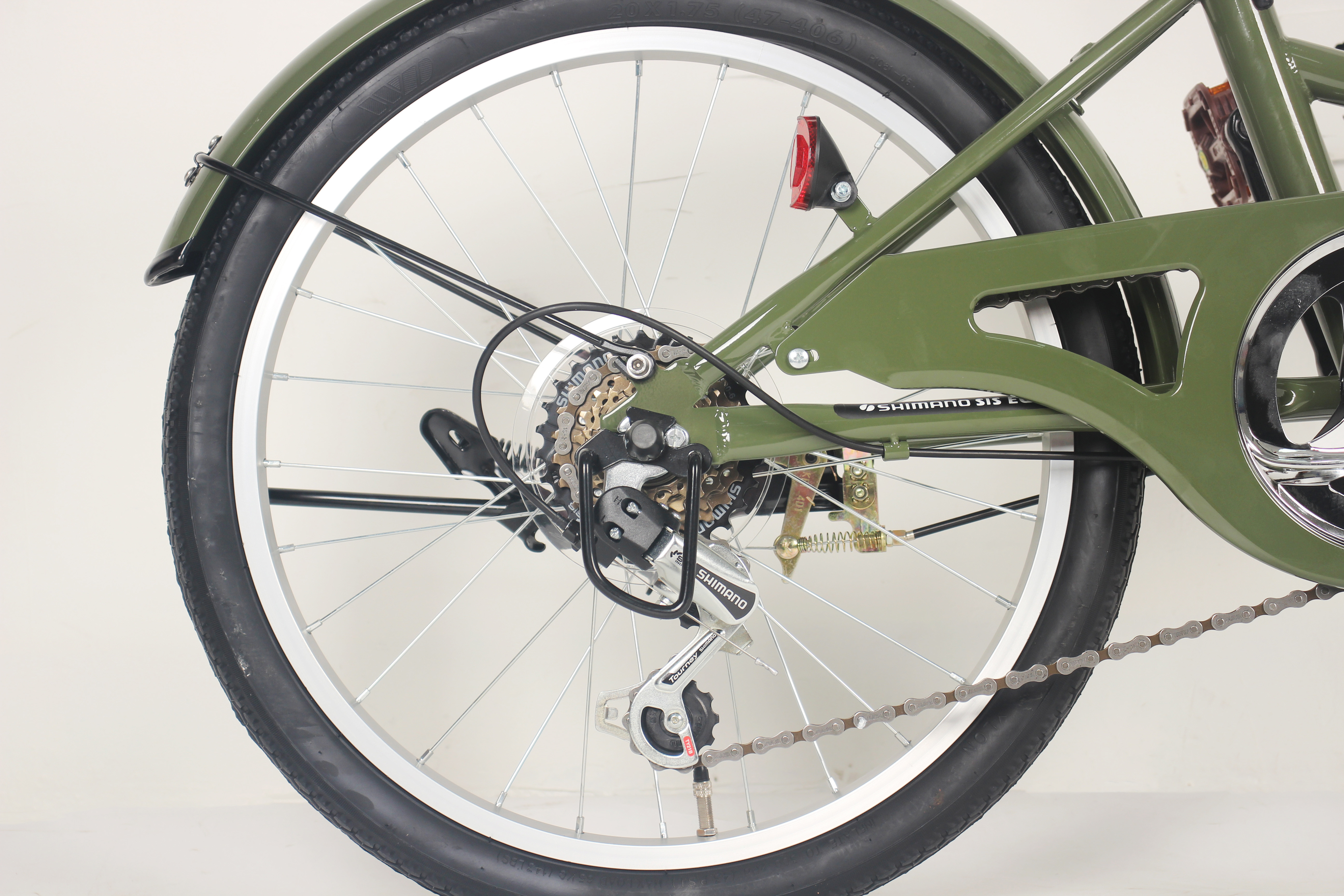 Comfortable Saddle Lightweight Folding Bicycle Customized Colour And Shimano Altus Shifter For Convenient Transportation