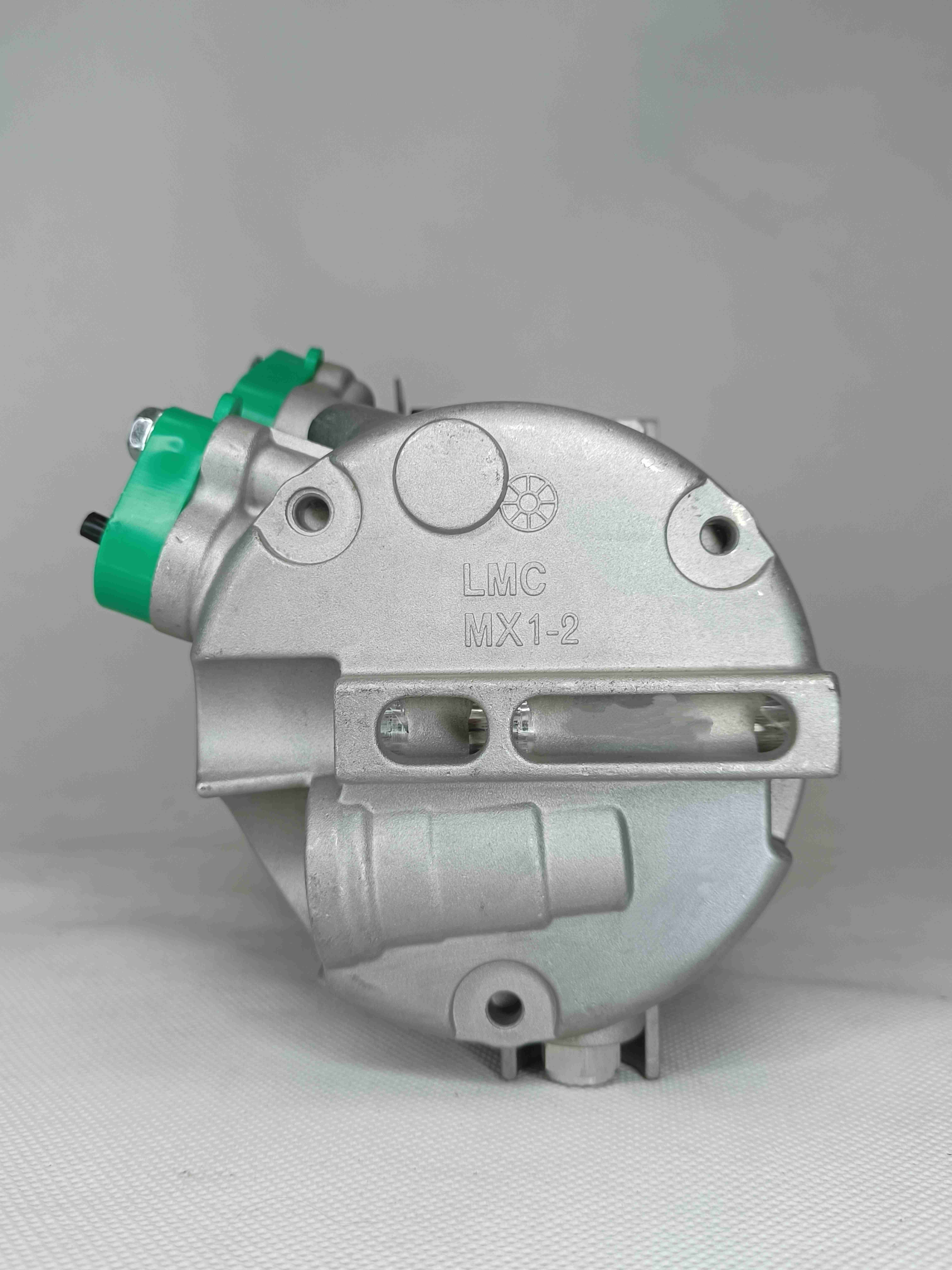 977012Z000 Hyundai AC Compressor 12 volts 6PK For Hyundai IX35 2.0