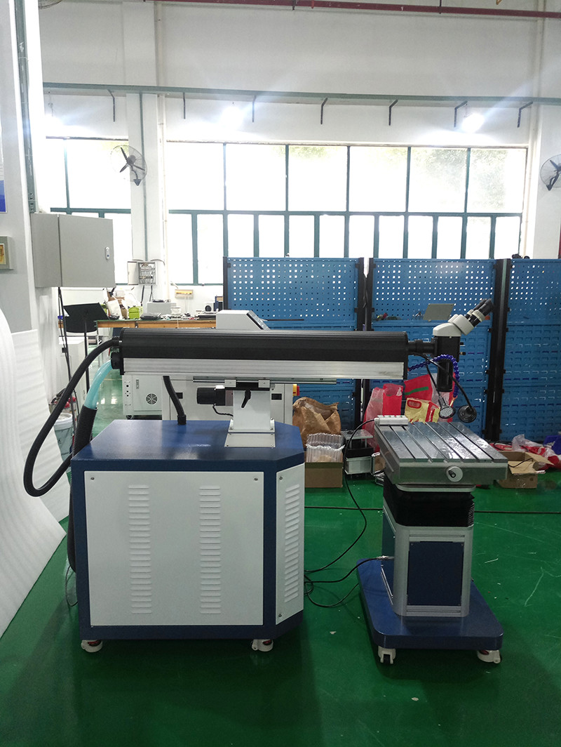 300W 400W Metal Mould Repair Handheld Yag Fiber Laser Welding Machine