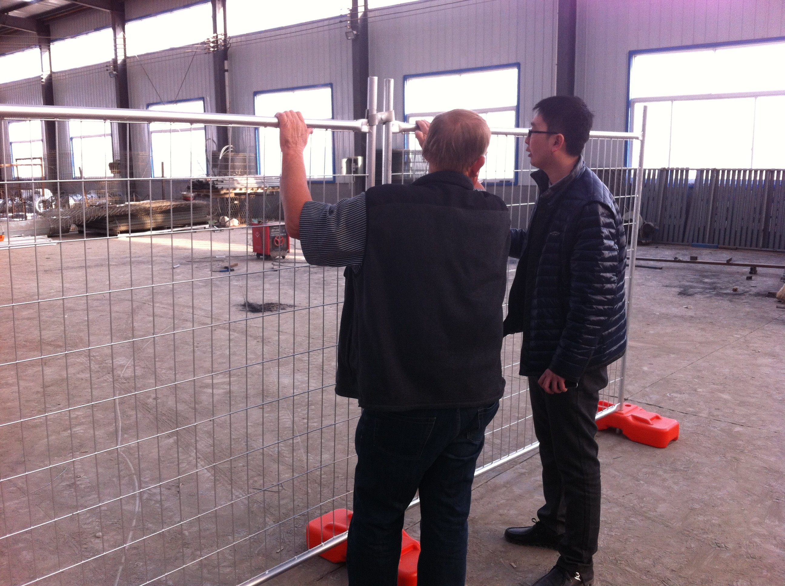 Construction Fencing System 1.8m*2.4m mesh 60mm*150mm*4.00mm Tubing 32mm*2.0mm AS/NZS/ATSM standard