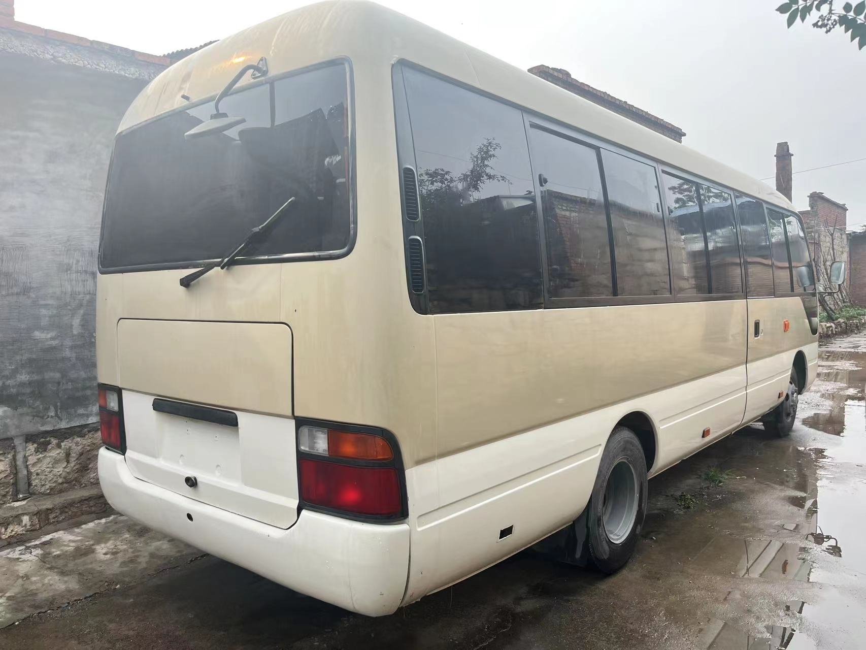 Used Toyota Coaster Bus with 30 Seats Good Condition EURO 3 Emission Diesel Fuel Type